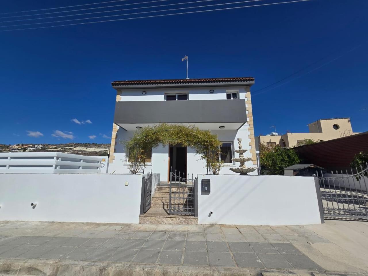 Michael Angelo Villa Paphos ภายนอก รูปภาพ